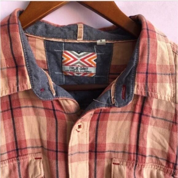 Men's True Grit Plaid Long Sleeve Button Down Shirt - Picture 3 of 8